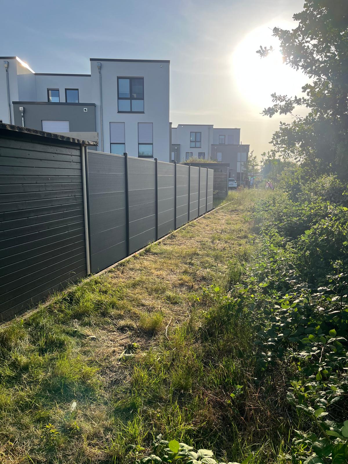 Fertige Ansicht WPC Zaun